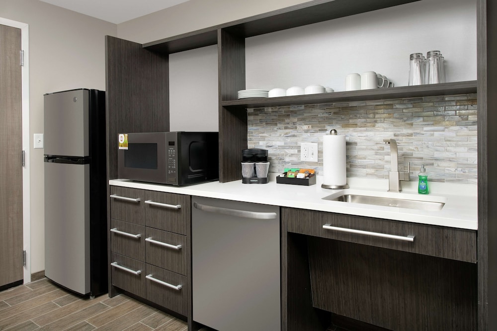 home2 suites by hilton charlottesville downtown