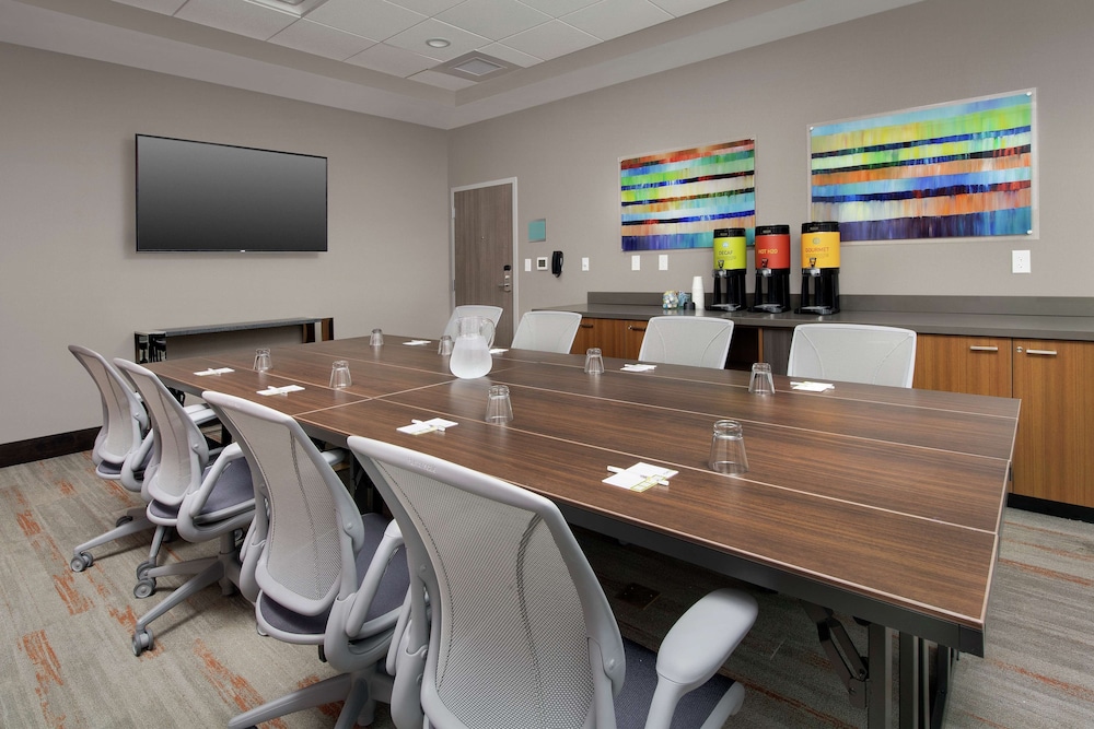 home2 suites by hilton charlottesville downtown