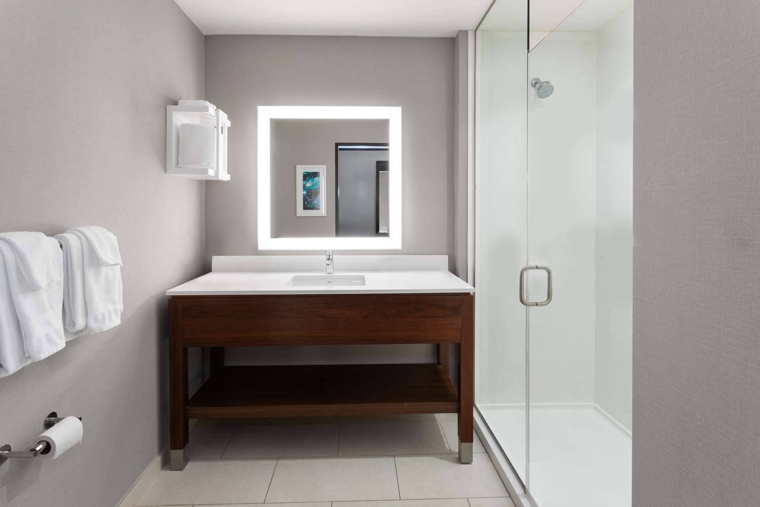 hampton inn nashville airport century place tn