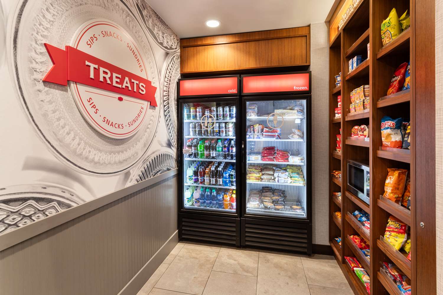 hampton inn nashville airport century place tn