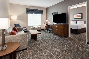 hampton inn nashville airport century place tn