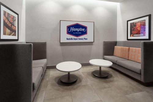 hampton inn nashville airport century place tn