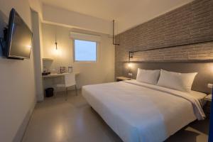 hotel 88 bekasi by wh