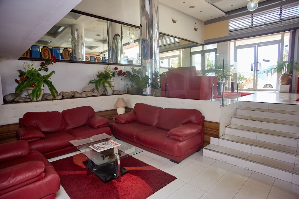 paintsiwa wangara apartments