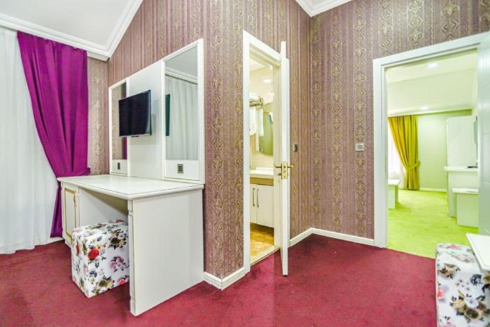 mensen hotel baku
