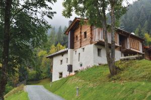 La Maison De Dolphe,Brusson>>Aosta,3 star