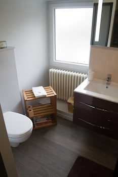 la petite maison pres de leglise