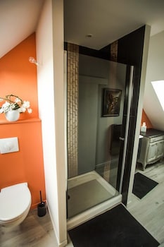 la petite maison pres de leglise