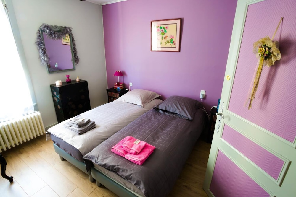 la petite maison pres de leglise