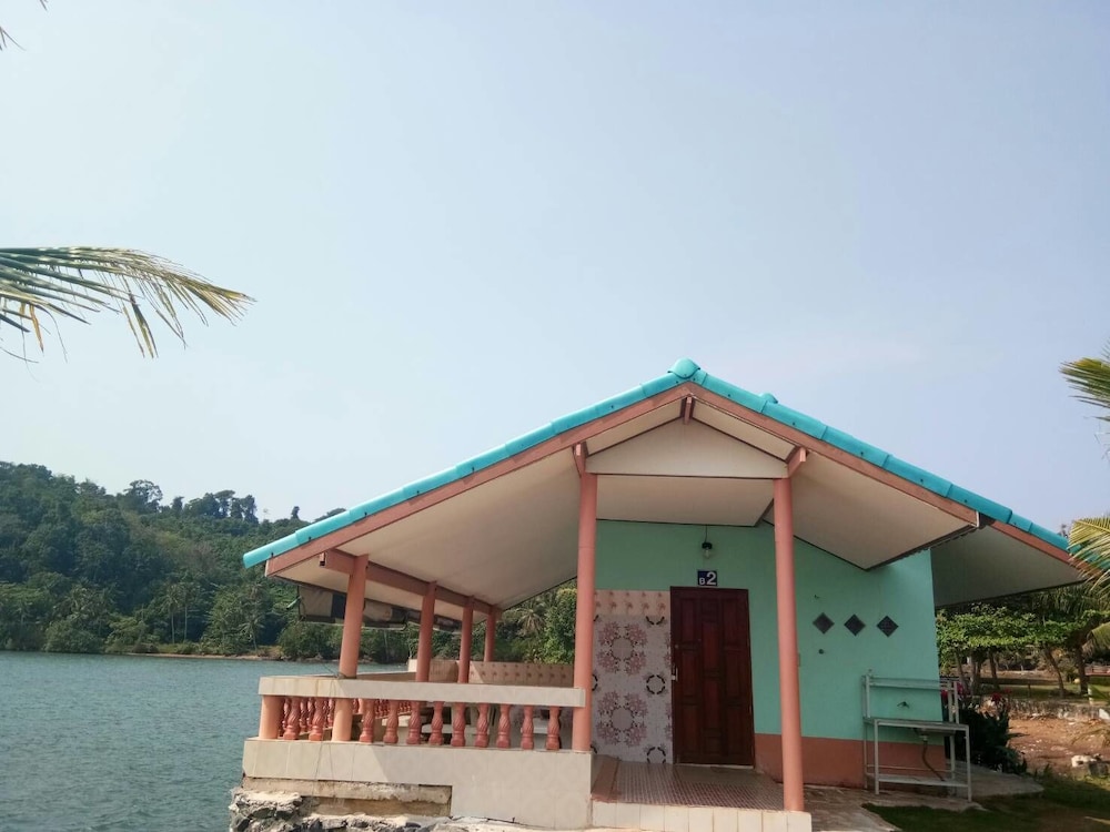 chuttong resort