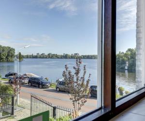 amsterdam lake hotel