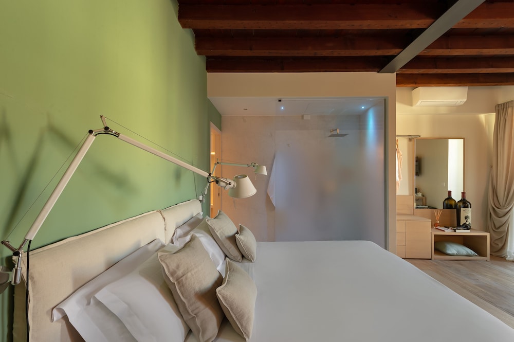 massimago wine suites