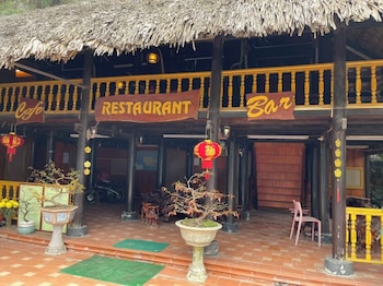 cat ba mountain view