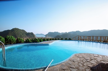 cat ba mountain view