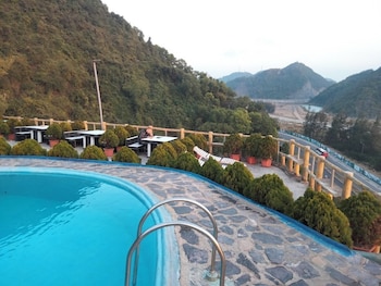 cat ba mountain view