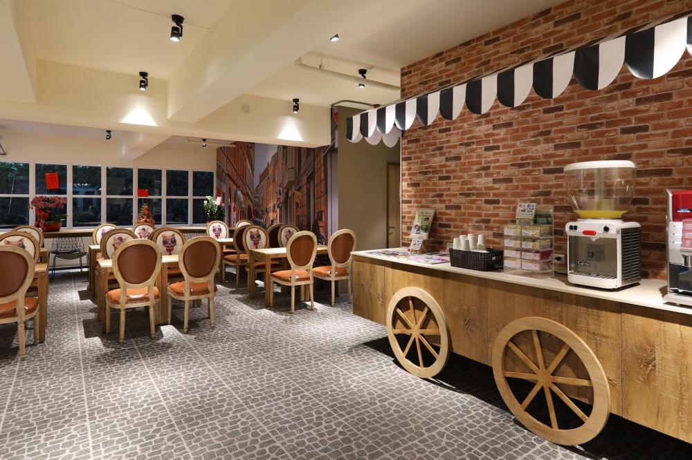 mini hotels taichung station branch