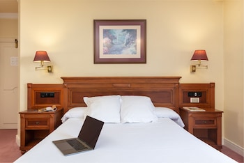 hospedium hotel blu loiu