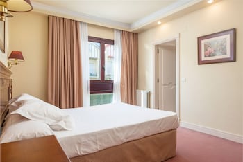 hospedium hotel blu loiu