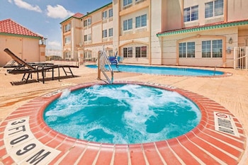 La Quinta Inn & Suites By Wyndham Corpus Christi Airport,Nueces>>Corpus Christi,3 star