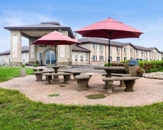 quality inn oacoma chamberlain