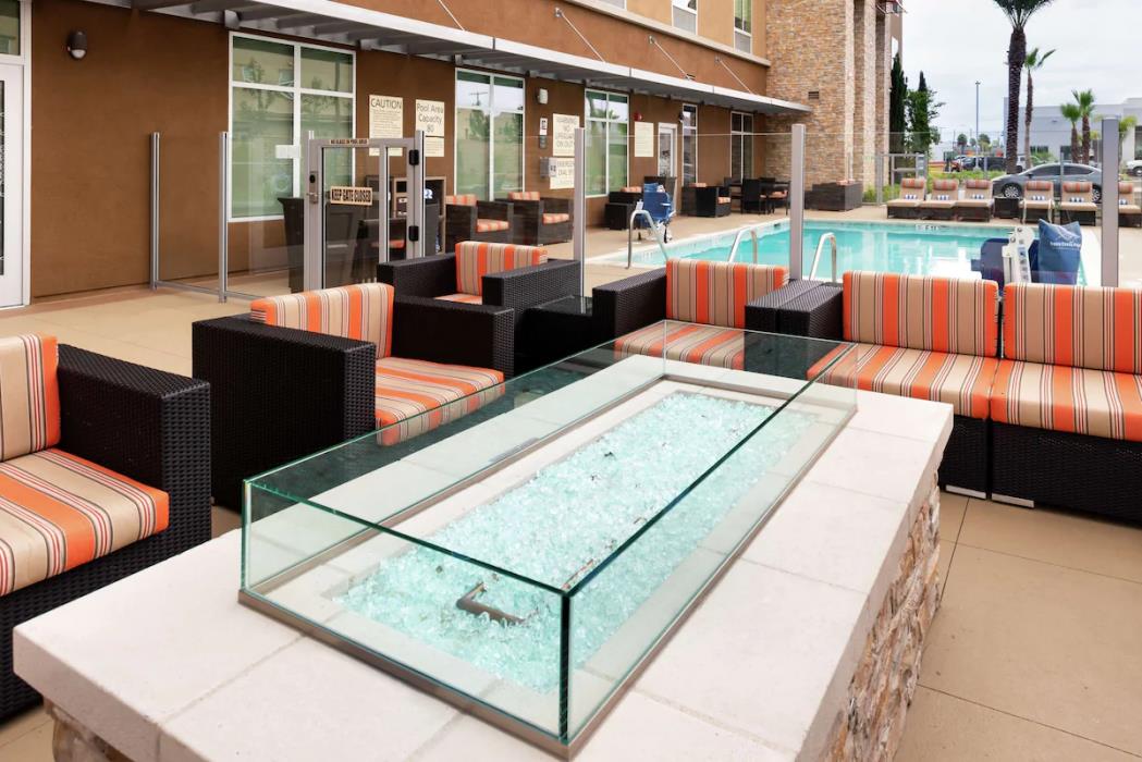 hampton inn and suites buena park
