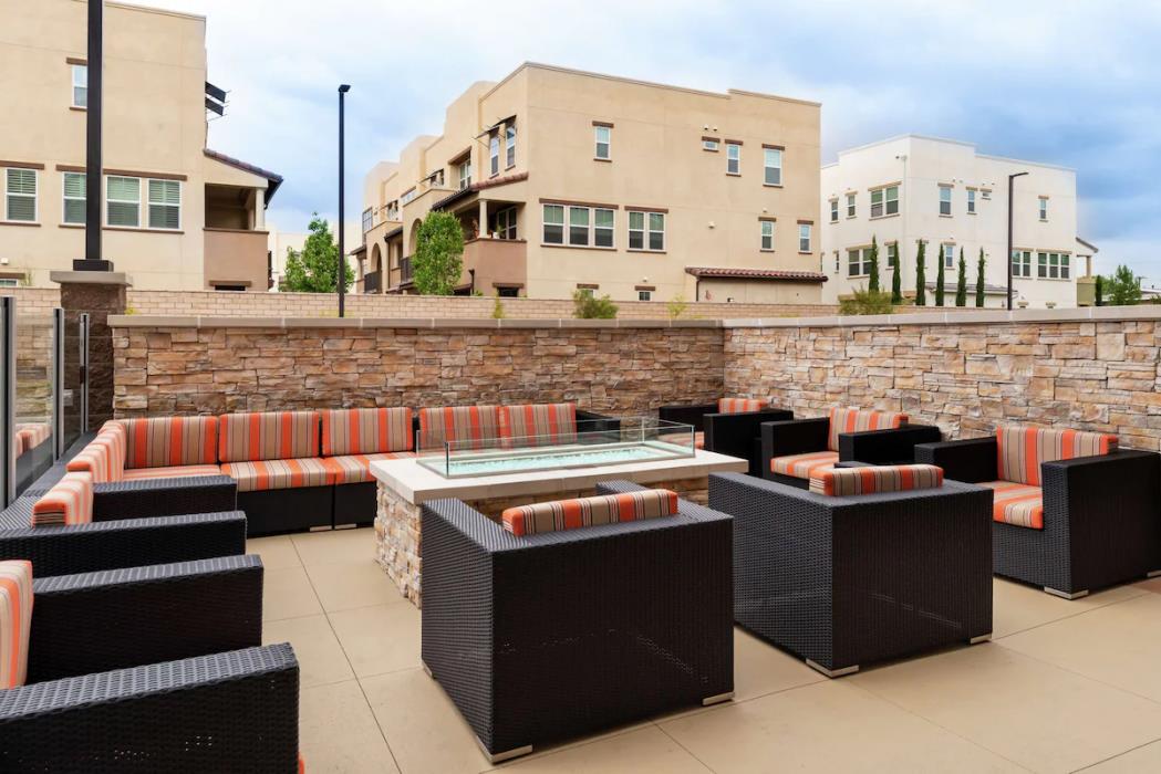 hampton inn and suites buena park