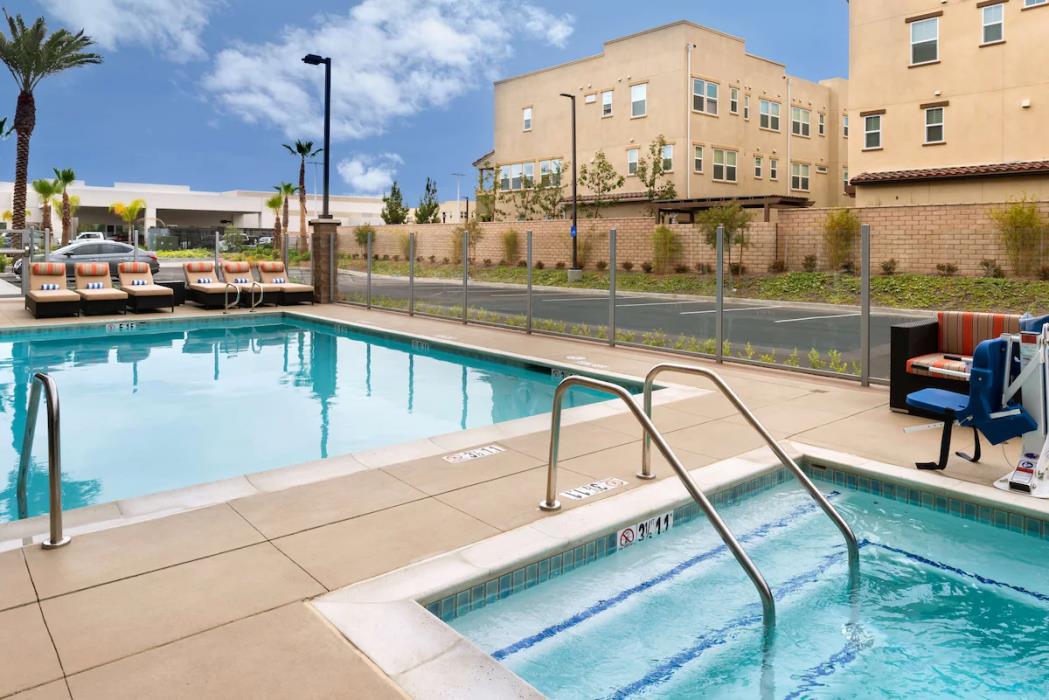 hampton inn and suites buena park