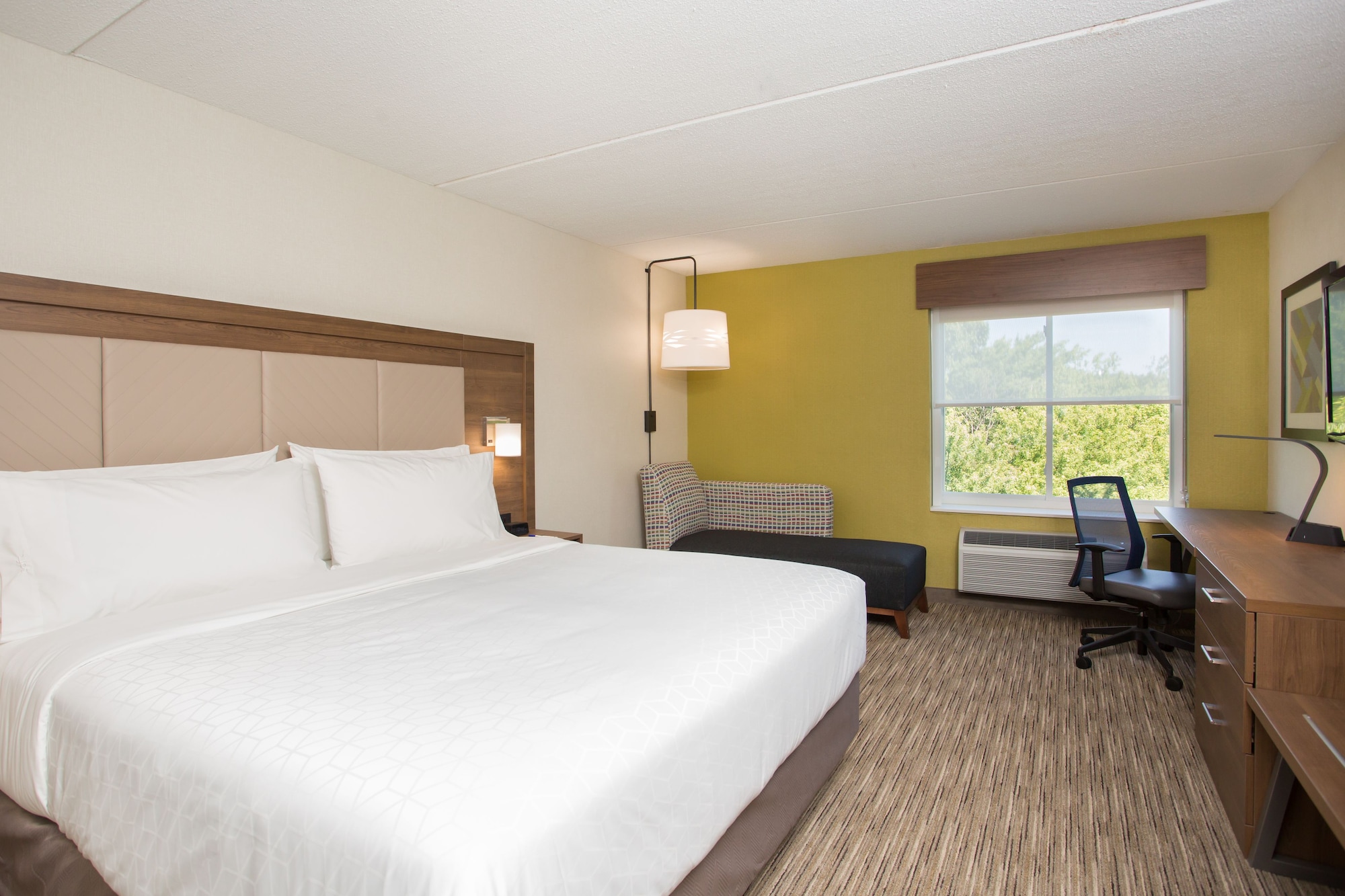 holiday inn express chelmsford an ihg hotel