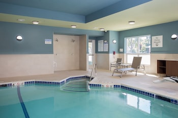Holiday Inn Express Chelmsford, An Ihg Hotel,Lowell>>Chelmsford,2.5 star