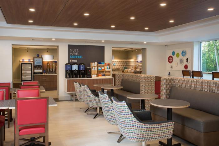 holiday inn express chelmsford an ihg hotel
