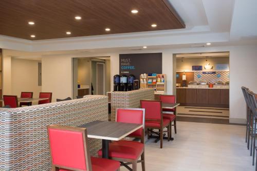 holiday inn express chelmsford an ihg hotel