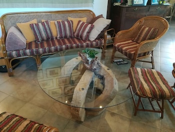 saku boutique homestay