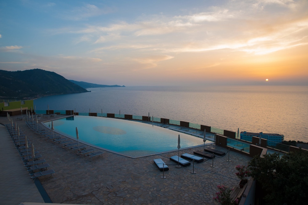 gh avalon sikani resort