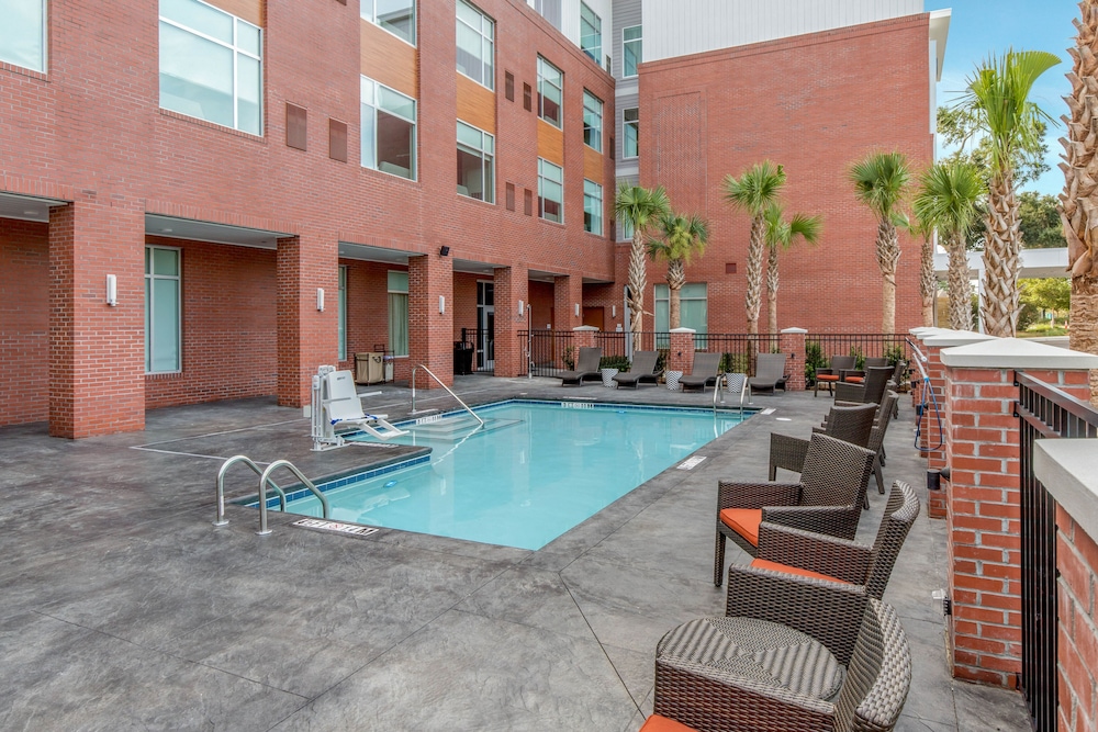 cambria hotel mount pleasant
