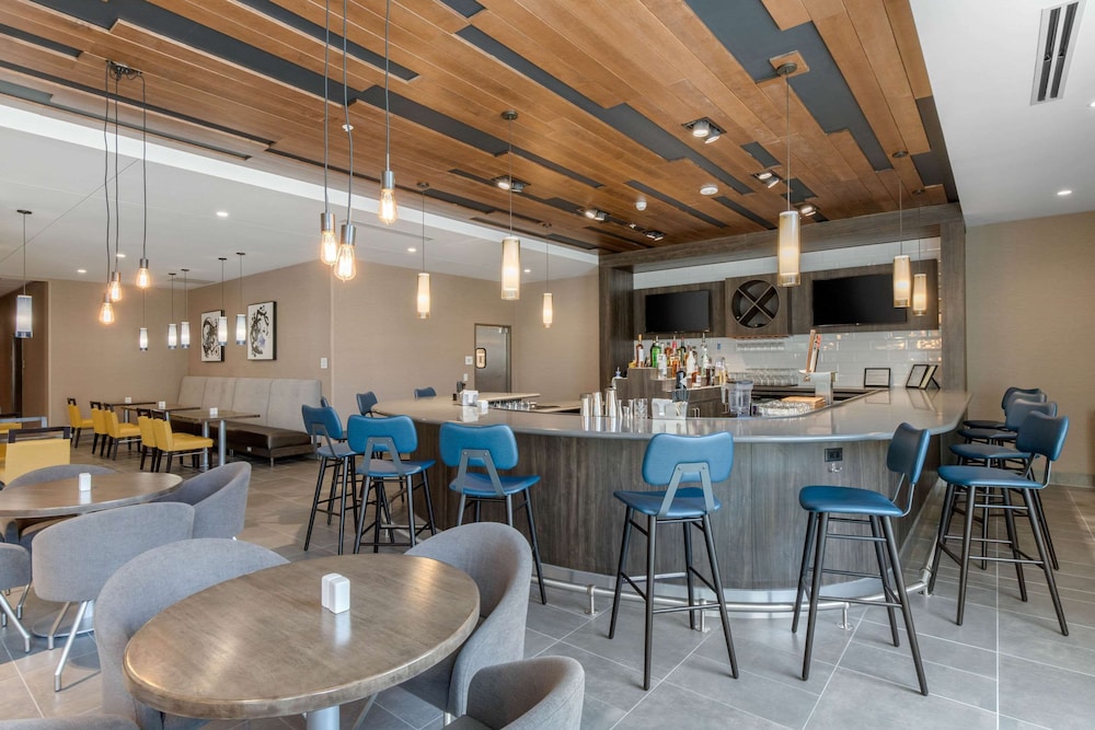 cambria hotel mount pleasant