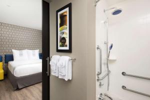 glo best western asheville tunnel road