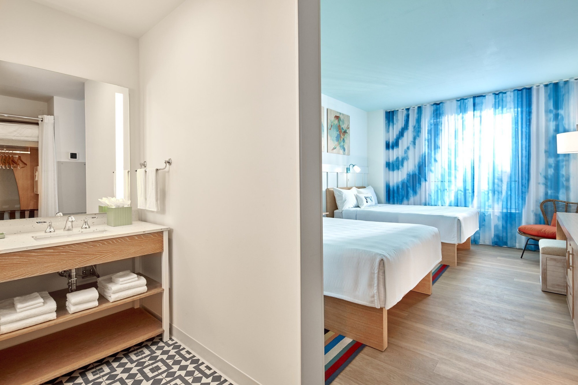 universals endless summer resort surfside inn and suites