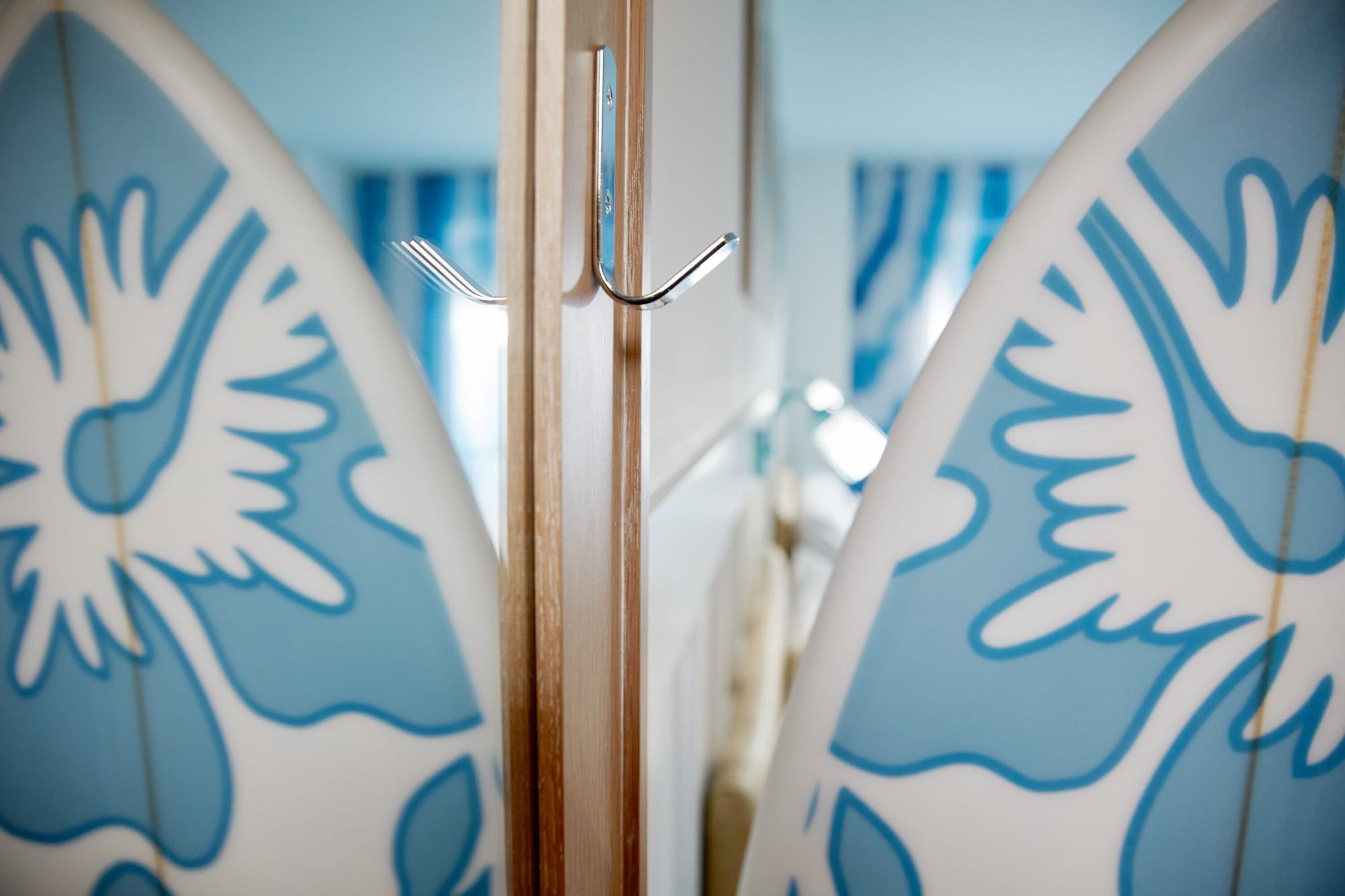 universals endless summer resort surfside inn and suites