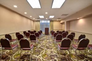 holiday inn cincinnati riverfront by ihg