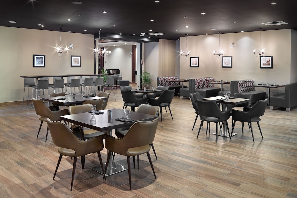 four points by sheraton edmonton west