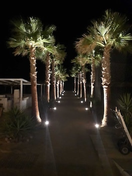 gazebo rooms