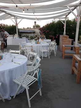 gazebo rooms