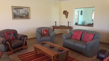 Tismaree Guestfarm,Rietoog>>Rehoboth,2.5 star