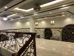 sky palace boutique hotel