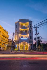 sky palace boutique hotel