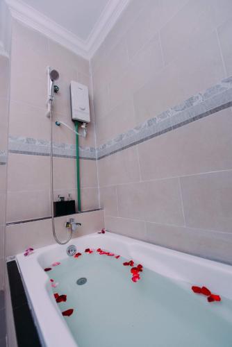 sky palace boutique hotel