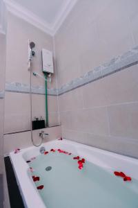 sky palace boutique hotel