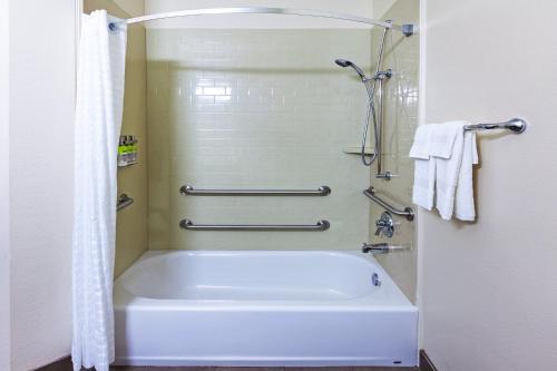 candlewood suites houston pasadena an ihg hotel