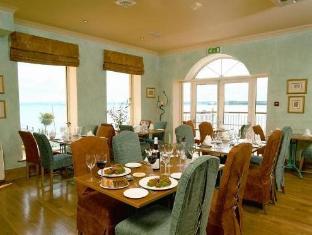 watersedge hotel
