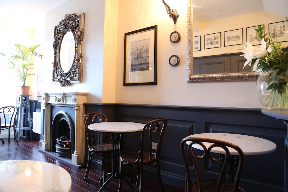 number 8 the townhouse